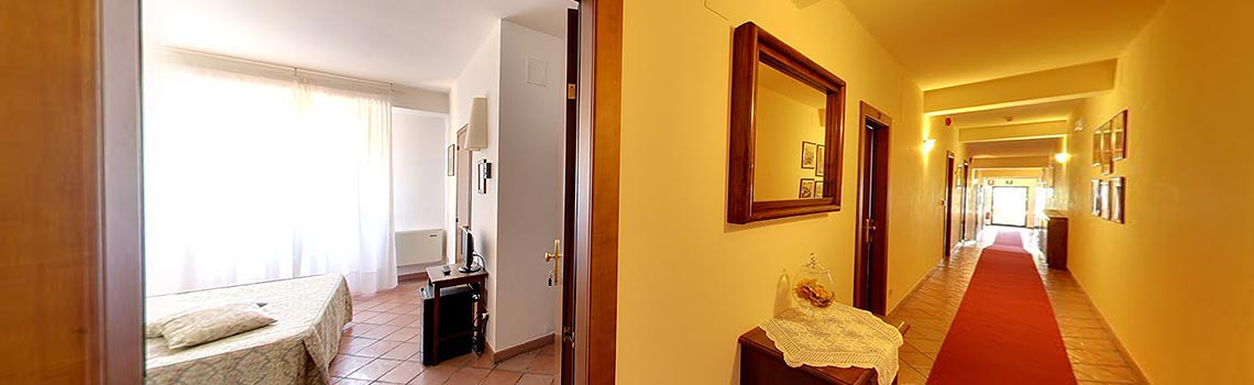 Disabled access hotel San Gimignano Tuscany