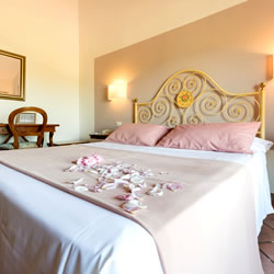 Rooms with breakfast in San Gimignano Hotel