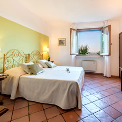 Zimmer mit Frühstück im Hotel San Gimignano