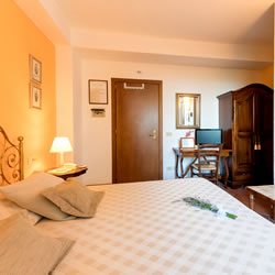 Kamers met ontbijt in Hotel San Gimignano