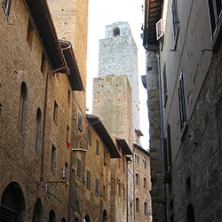Pueblo medieval de San Gimignano en Toscana